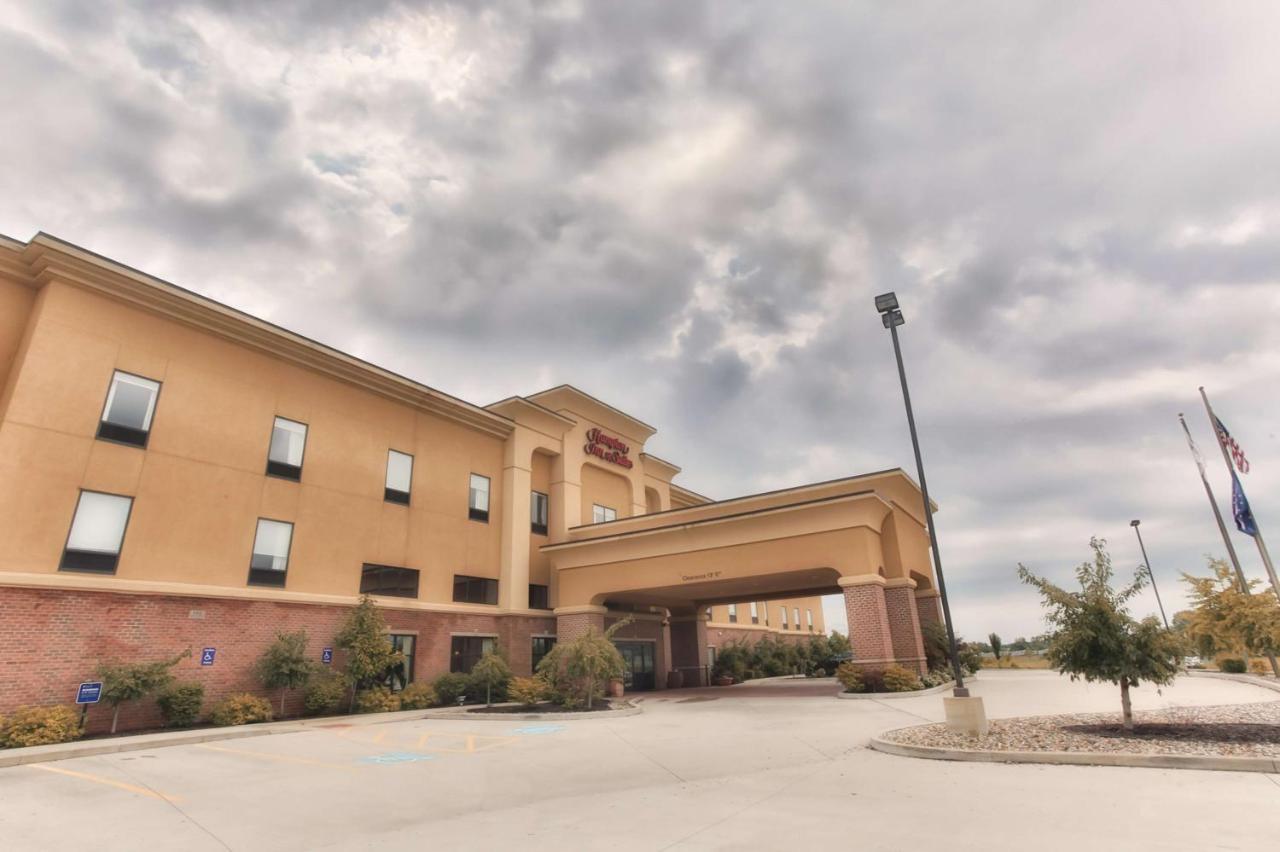 Hampton Inn & Suites Middlebury Exterior foto